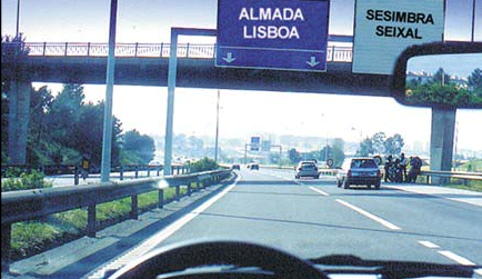 A paragem na berma de uma auto-estrada, constitui: