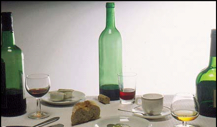 Um condutor é punido com crime quando circula com uma taxa de álcool no sangue de: