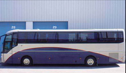 Qual é o comprimento de um pesado de passageiro de 2 eixos?