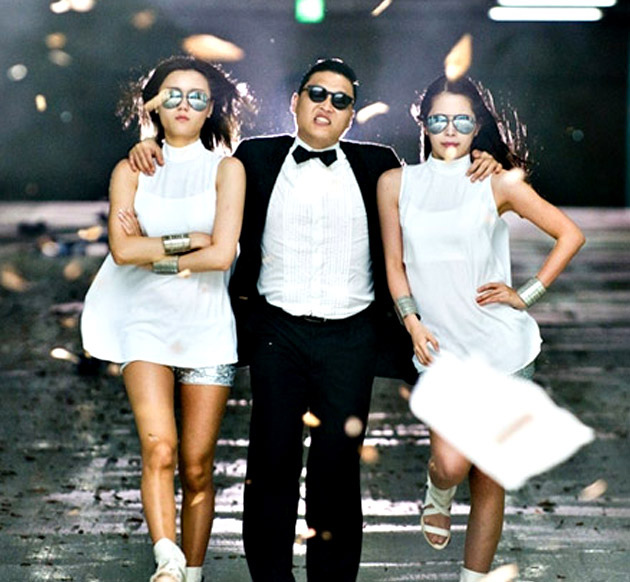 Поп стайл песня. Psy семья. Psy с женой. Psy корейский исполнитель жена. Psy Дочки фото.